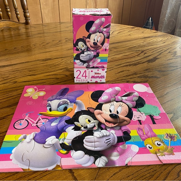 Disney Junior Minnie Mouse 24 pc Puzzle - Picture 2 of 3